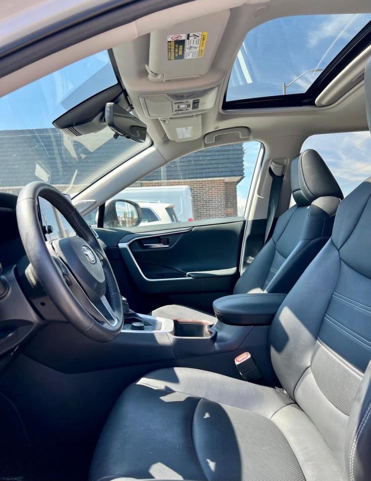 2023 Toyota RAV4 AWD LIMITED, SUNROOF, BACKUP CAM, LEATHER SEATS Photo