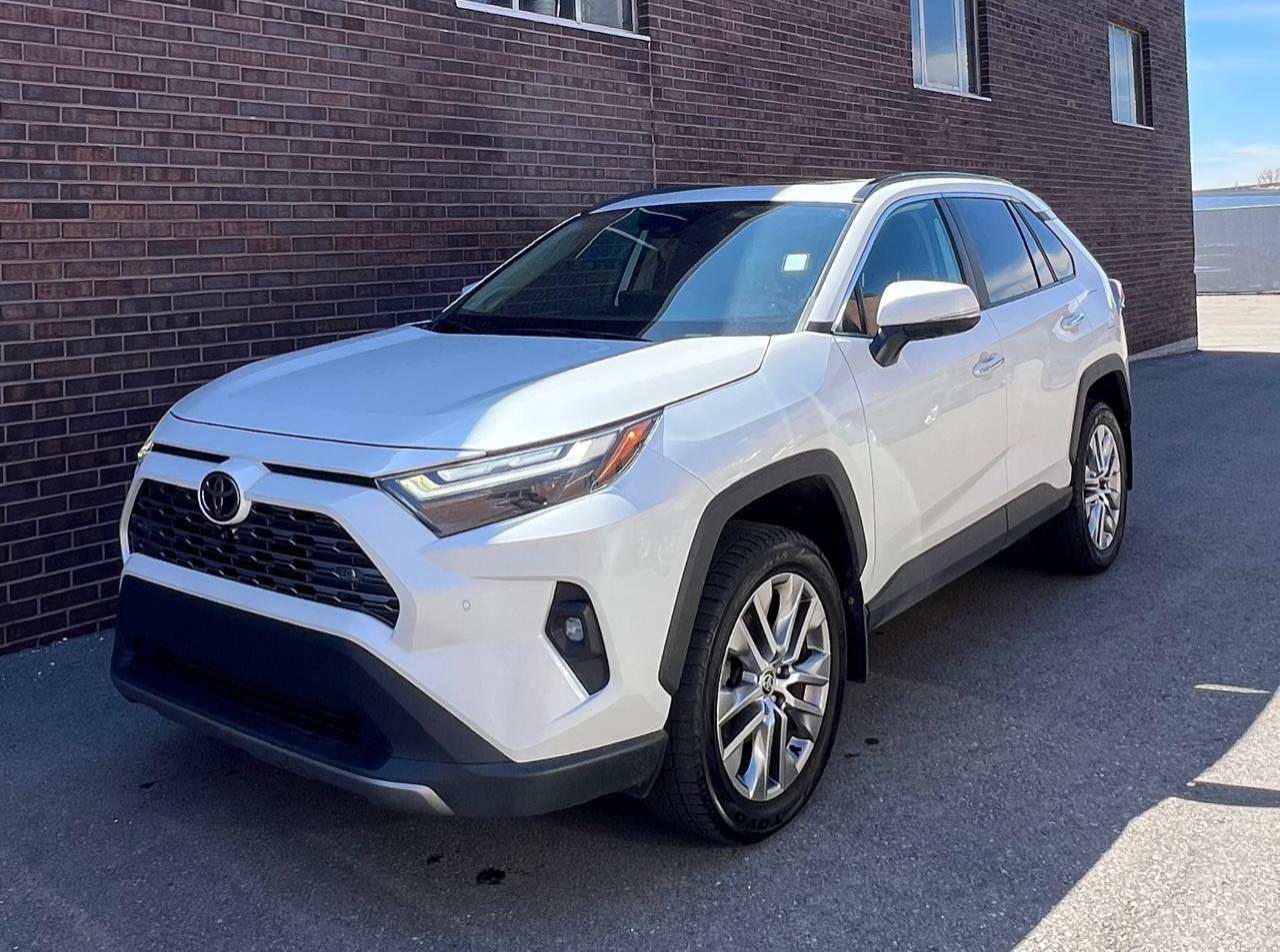2023 Toyota RAV4 AWD LIMITED, SUNROOF, BACKUP CAM, LEATHER SEATS Photo