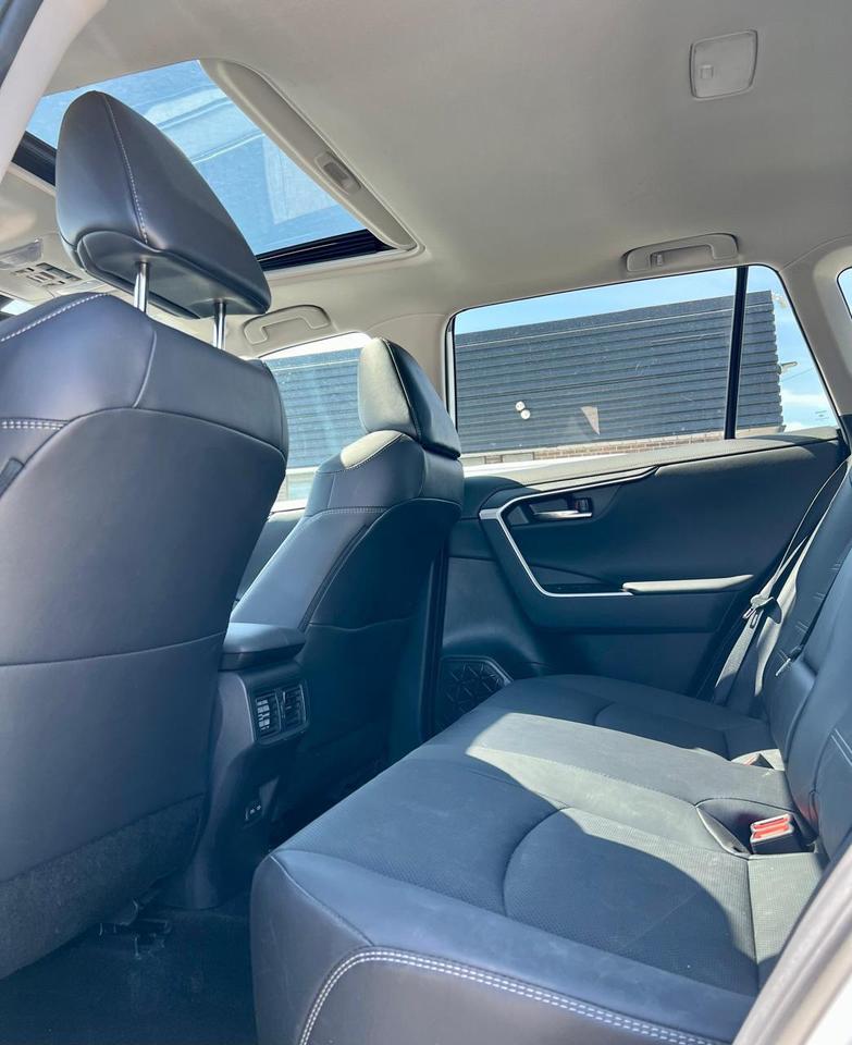 2023 Toyota RAV4 AWD LIMITED, SUNROOF, BACKUP CAM, LEATHER SEATS Photo
