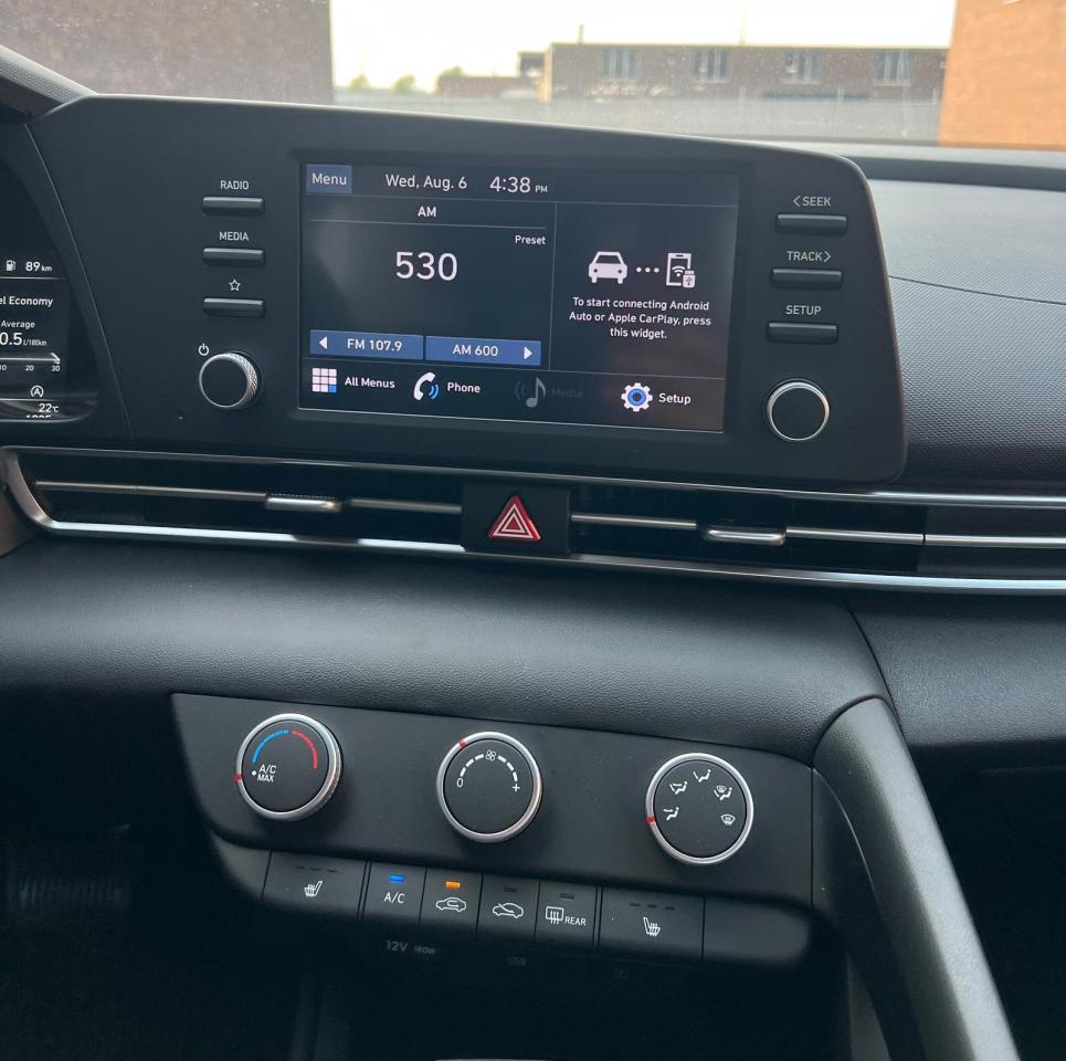 2023 Hyundai Elantra ESSENTIAL, HEATED SEATS, BACKUP CAM APPLE CARPLAY Photo