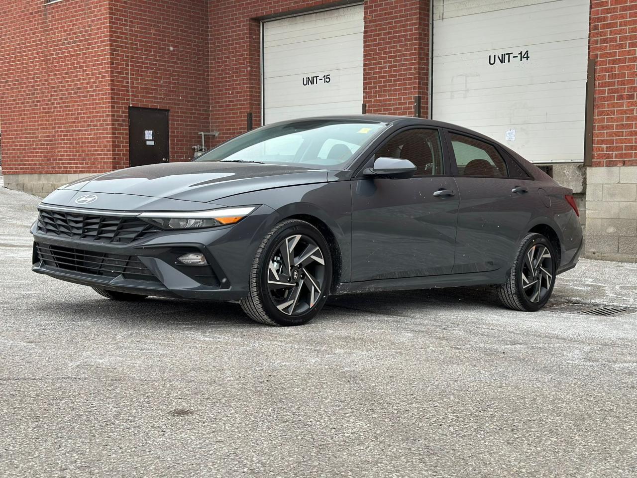 2024 Hyundai Elantra PREFERRED IVT W-TECH PKG, SUNROOF, ALLOYS Photo2