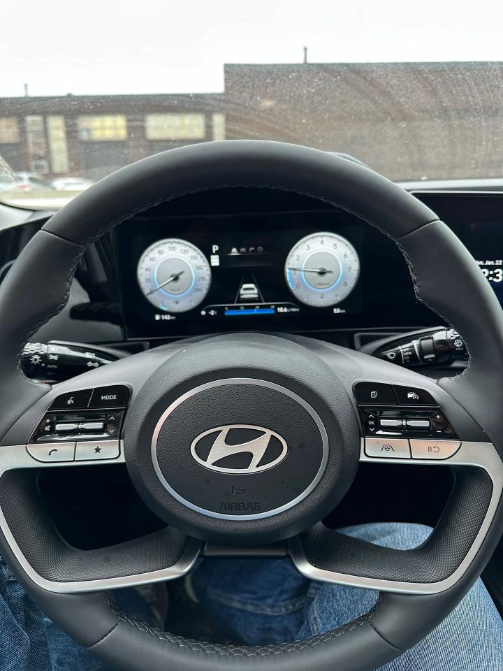 2024 Hyundai Elantra PREFERRED IVT W-TECH PKG, SUNROOF, ALLOYS Photo4