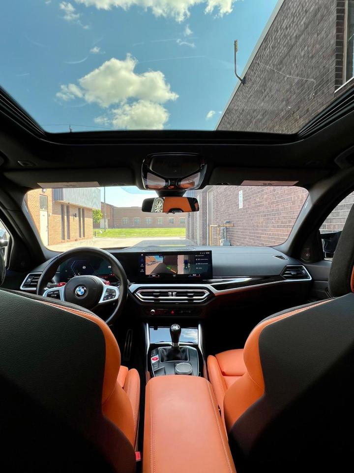 2023 BMW M3 LEATHER SEATS, SUNROOF, 360 CAM, CAR PLAY, MANUAL Photo