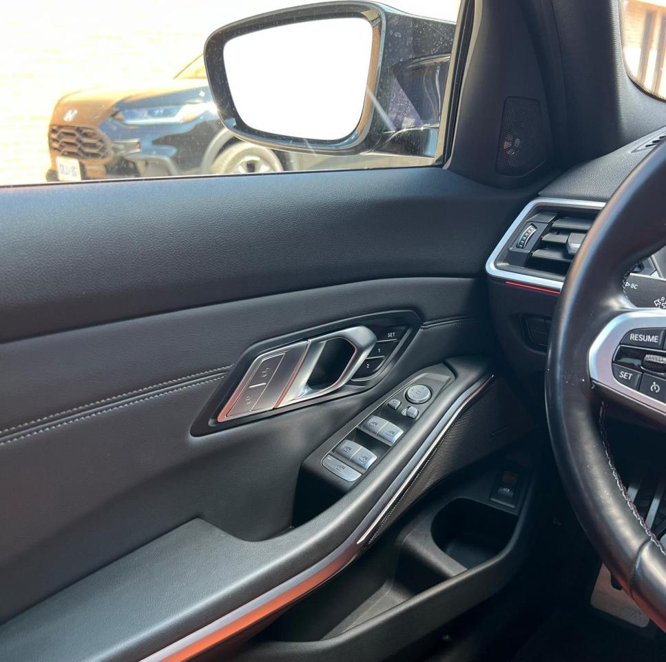 2023 BMW M3 LEATHER SEATS, SUNROOF, 360 CAM, CAR PLAY, MANUAL Photo