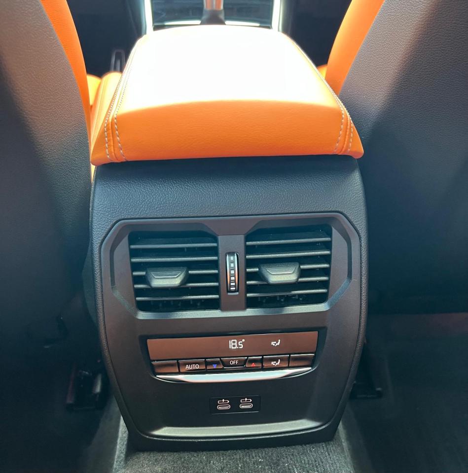 2023 BMW M3 LEATHER SEATS, SUNROOF, 360 CAM, CAR PLAY, MANUAL Photo