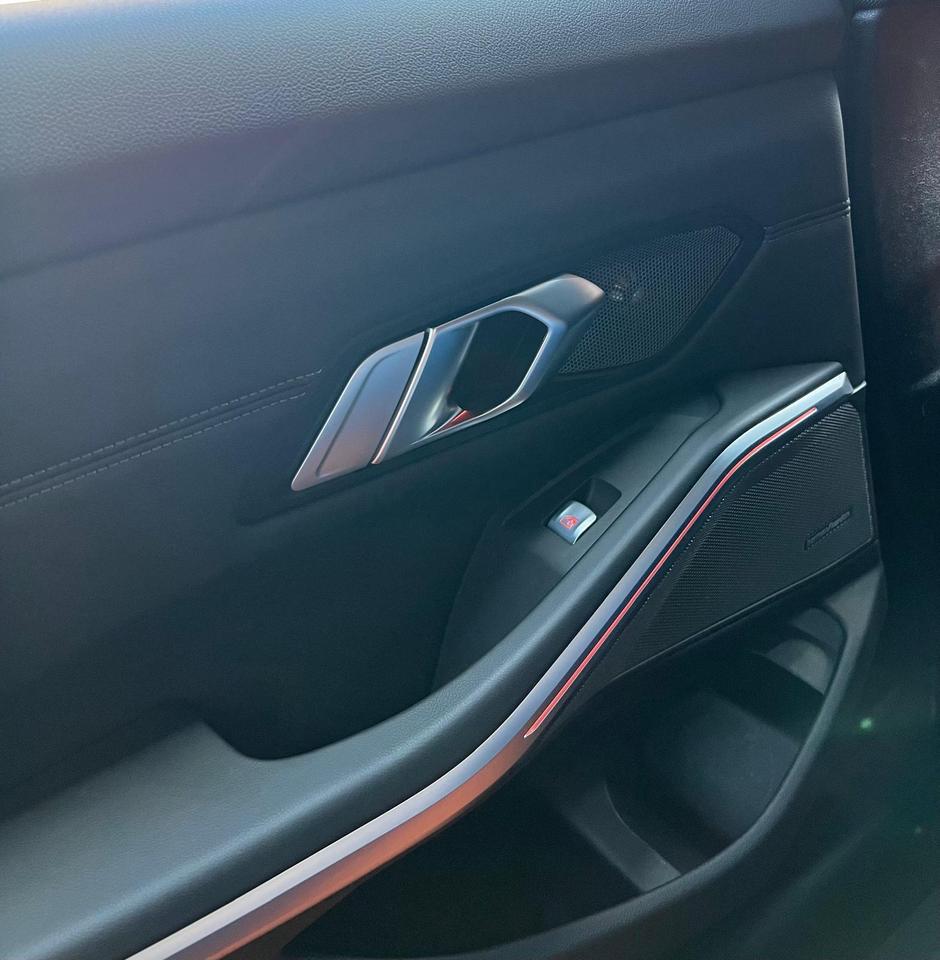 2023 BMW M3 LEATHER SEATS, SUNROOF, 360 CAM, CAR PLAY, MANUAL Photo