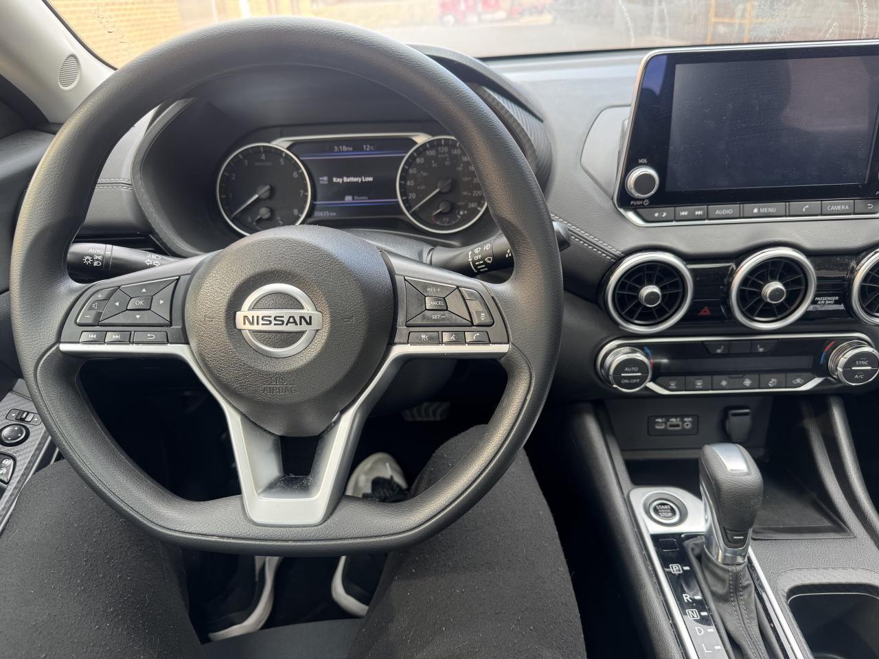 2023 Nissan Sentra SV CVT, BACK UP CAMERA, CAR PLAY, HEATED SEATS Photo