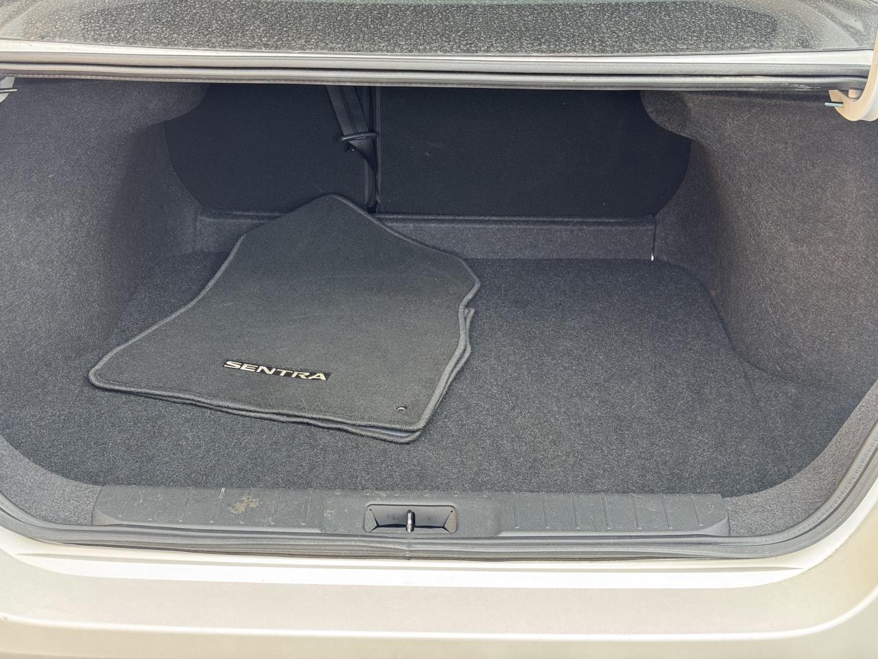 2023 Nissan Sentra SV CVT, BACK UP CAMERA, CAR PLAY, HEATED SEATS Photo