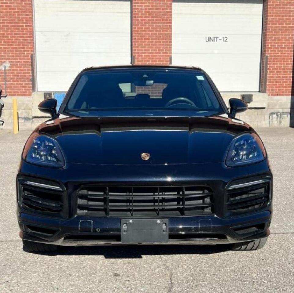 2021 Porsche Cayenne GTS AWD, PANO ROOF, PREMIUM INTERIOR, 21' ALLOY Photo2