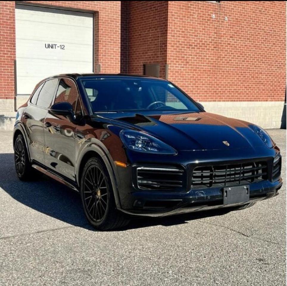 2021 Porsche Cayenne GTS AWD, PANO ROOF, PREMIUM INTERIOR, 21' ALLOY Photo