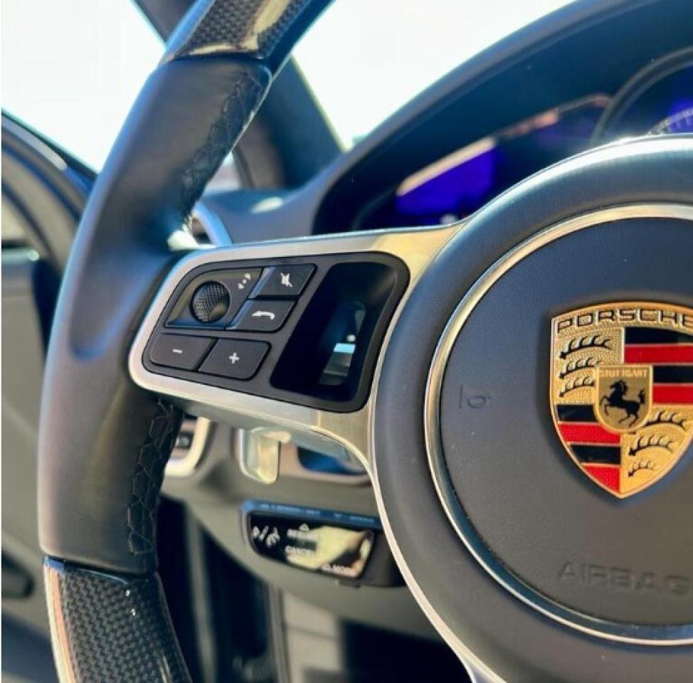 2021 Porsche Cayenne GTS AWD, PANO ROOF, PREMIUM INTERIOR, 21' ALLOY Photo