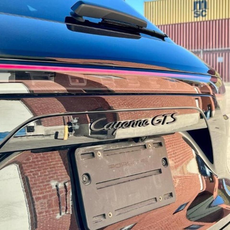 2021 Porsche Cayenne GTS AWD, PANO ROOF, PREMIUM INTERIOR, 21' ALLOY Photo