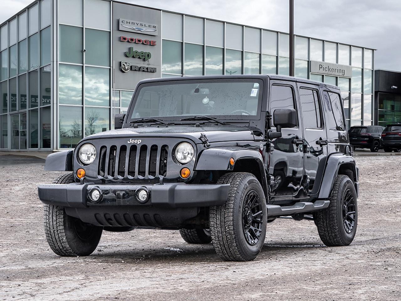 2013 Jeep Wrangler 4WD 4DR SAHARA Photo0