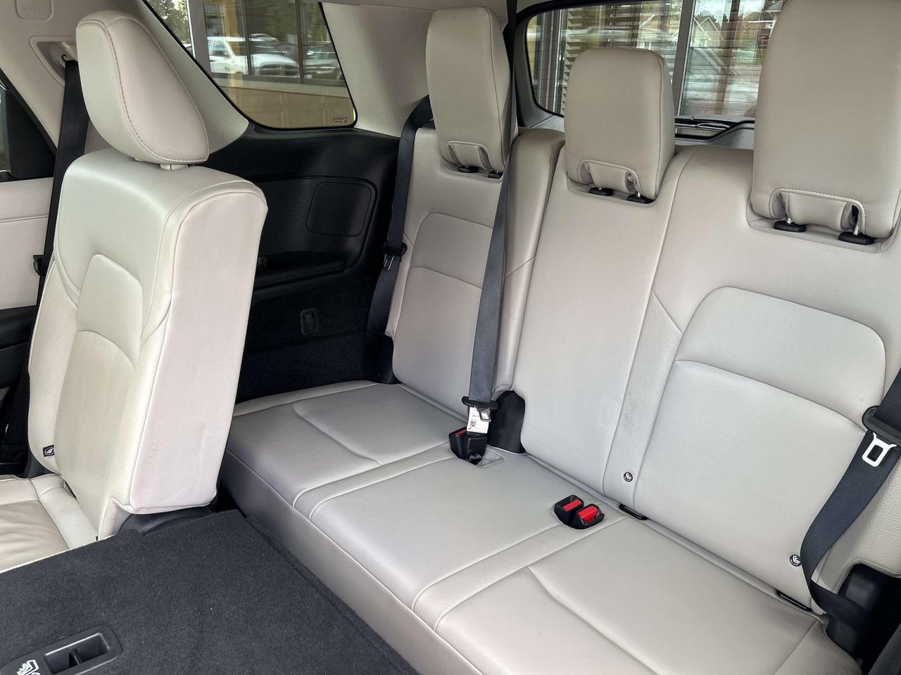 2023 Nissan Pathfinder SL LEATHER/NAV/SUNROOF **CALL NAPANEE 613-354-2100 Photo