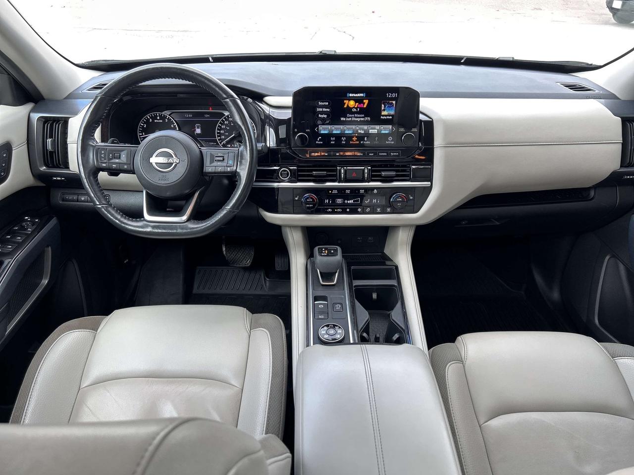 2023 Nissan Pathfinder SL LEATHER/NAV/SUNROOF **CALL NAPANEE 613-354-2100 Photo