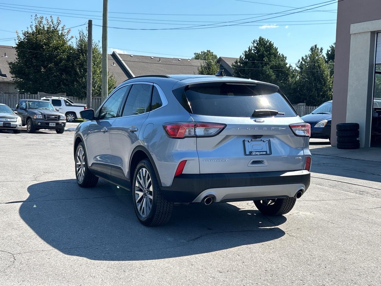 2022 Ford Escape Titanium AWD FULLY LOADED!! **CALL 613-961-8848 Photo