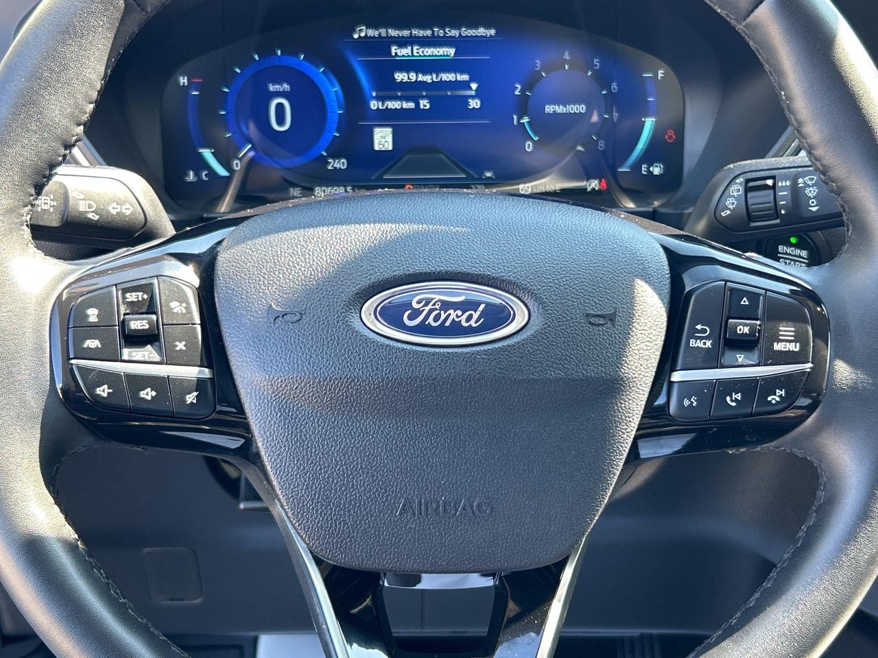 2022 Ford Escape Titanium AWD FULLY LOADED!! **CALL 613-961-8848 Photo