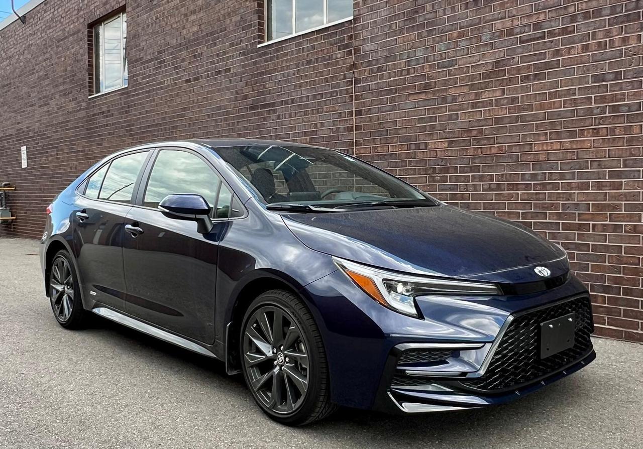 2025 Toyota Corolla Hybrid SE CVT AWD Photo