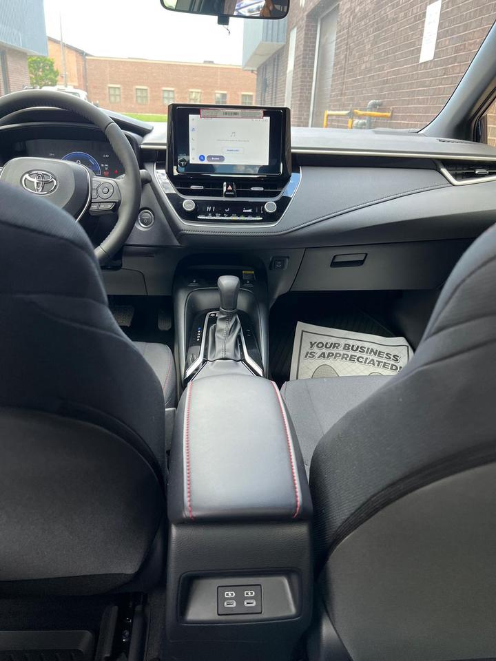 2025 Toyota Corolla Hybrid SE CVT AWD Photo