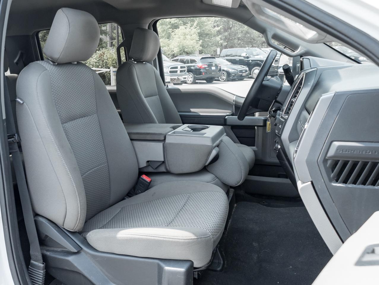 2020 Ford F-250 SUPER DUTY XLT 4WD Crew Cab 8' Box  BACK UP CAMERA Photo