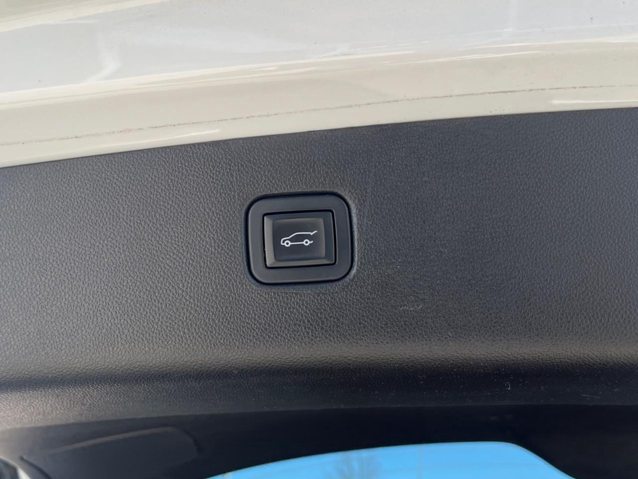 2019 Chevrolet Blazer 2LT Photo