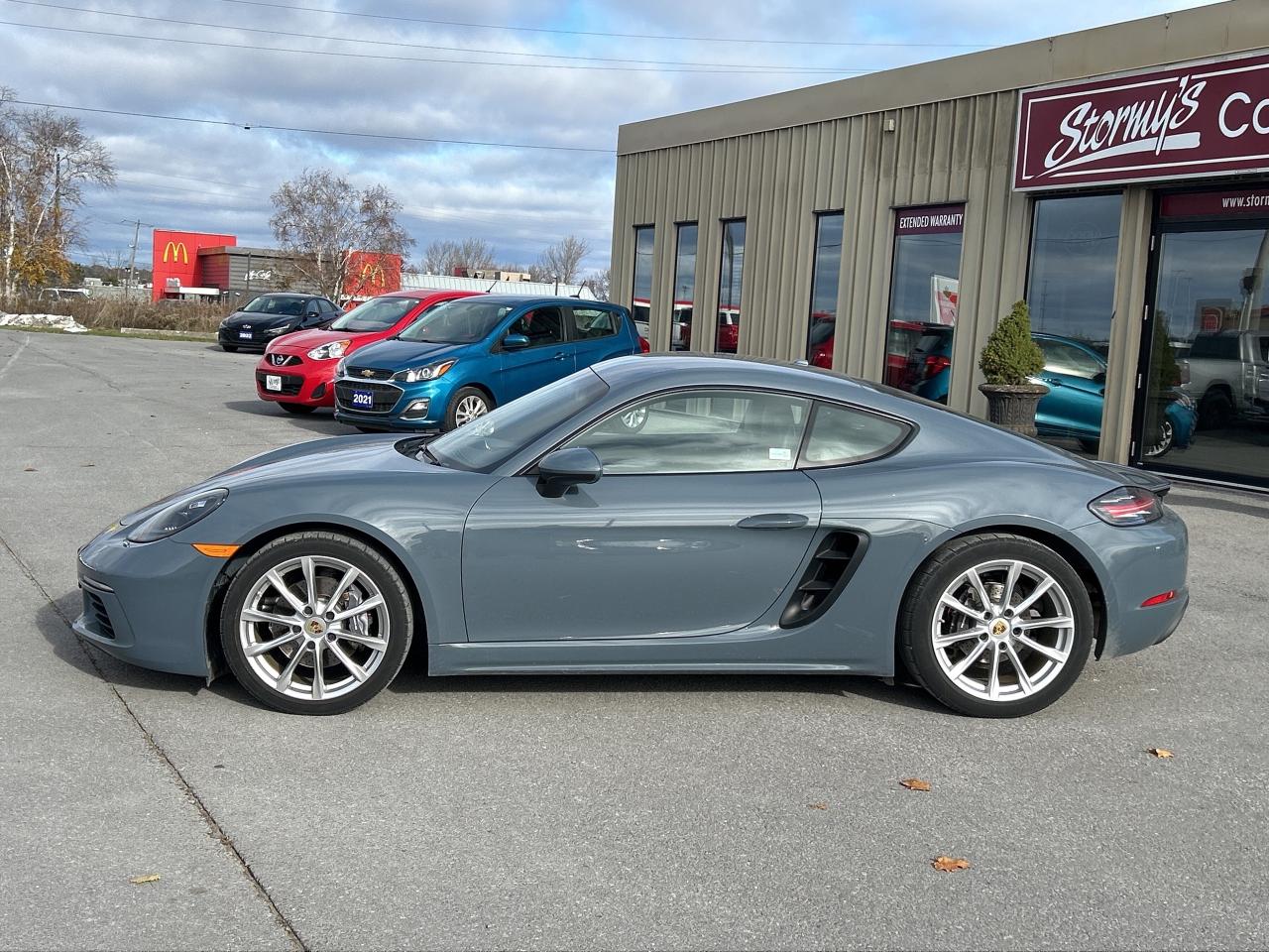 2017 Porsche 718 Cayman 718 CAYMAN **ONE OWNER** CALL NAPANEE 613-354-2100 Photo