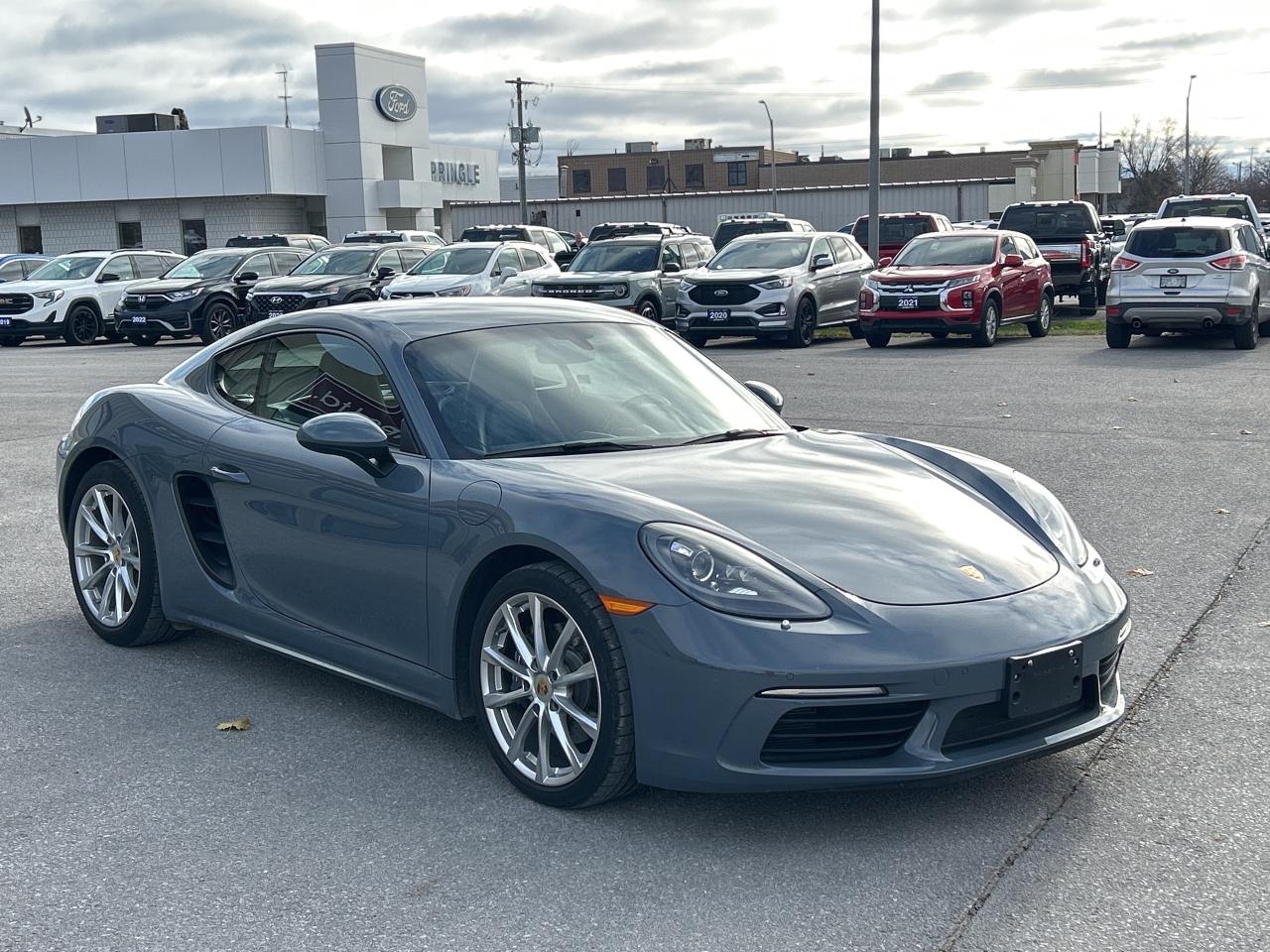 2017 Porsche 718 Cayman 718 CAYMAN **ONE OWNER** CALL NAPANEE 613-354-2100 Photo