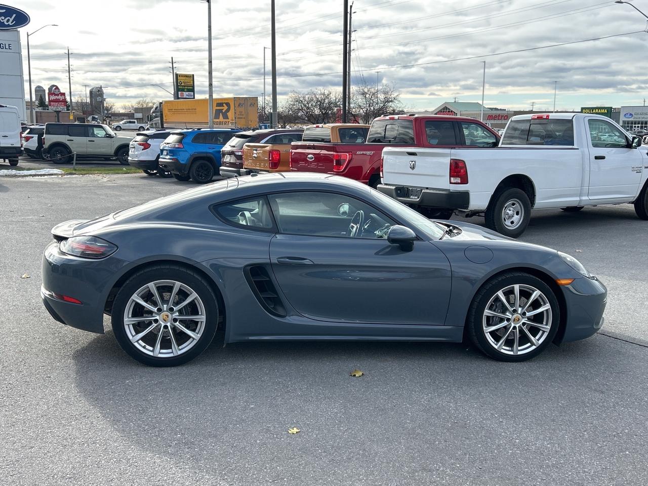 2017 Porsche 718 Cayman 718 CAYMAN **ONE OWNER** CALL NAPANEE 613-354-2100 Photo