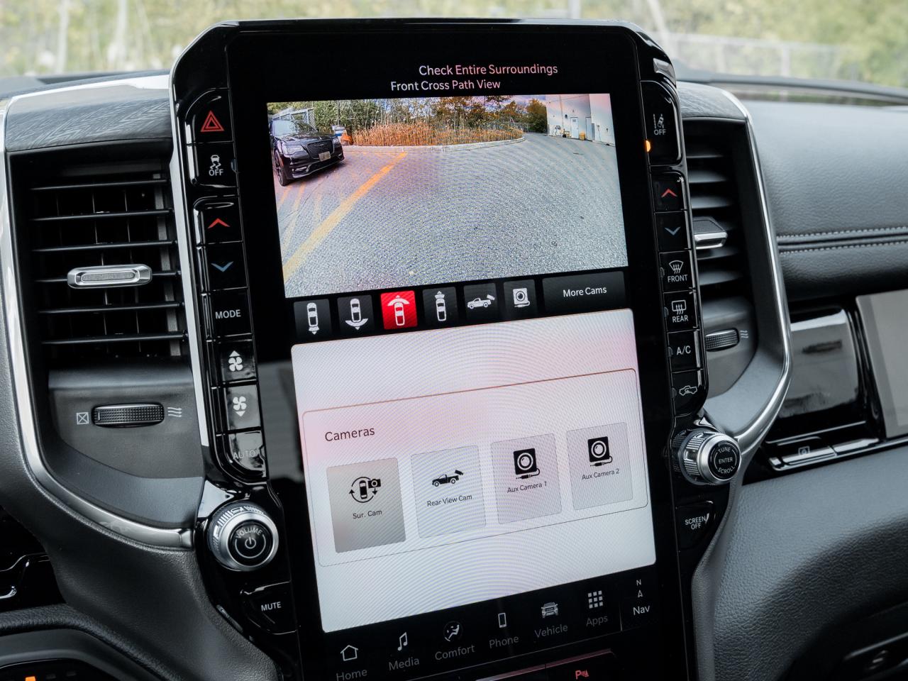 2026 RAM 1500 Laramie  Night Edition  Roof  RAMBOX  PWR SIDE STE Photo