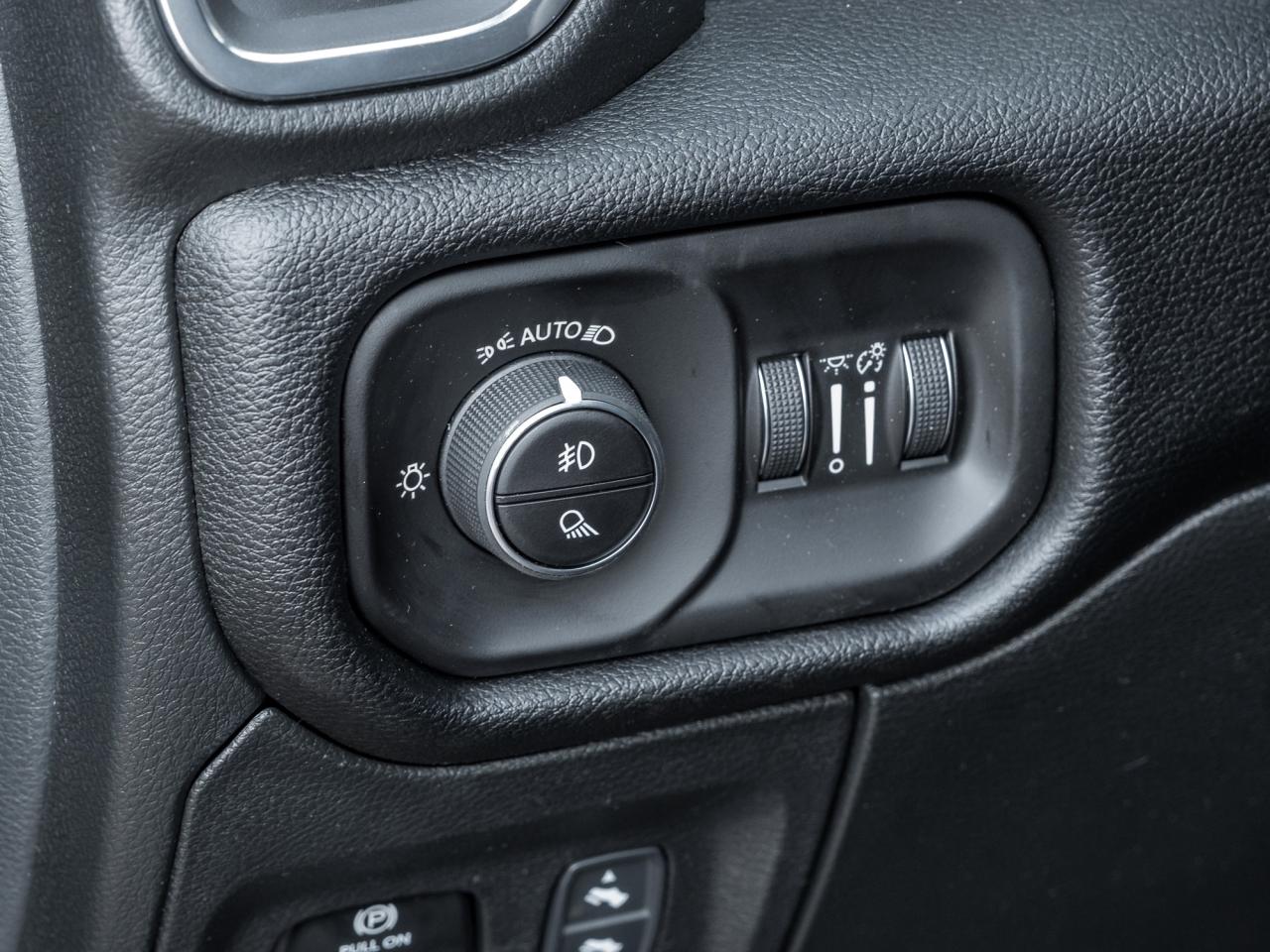 2026 RAM 1500 Laramie  Night Edition  Roof  RAMBOX  PWR SIDE STE Photo