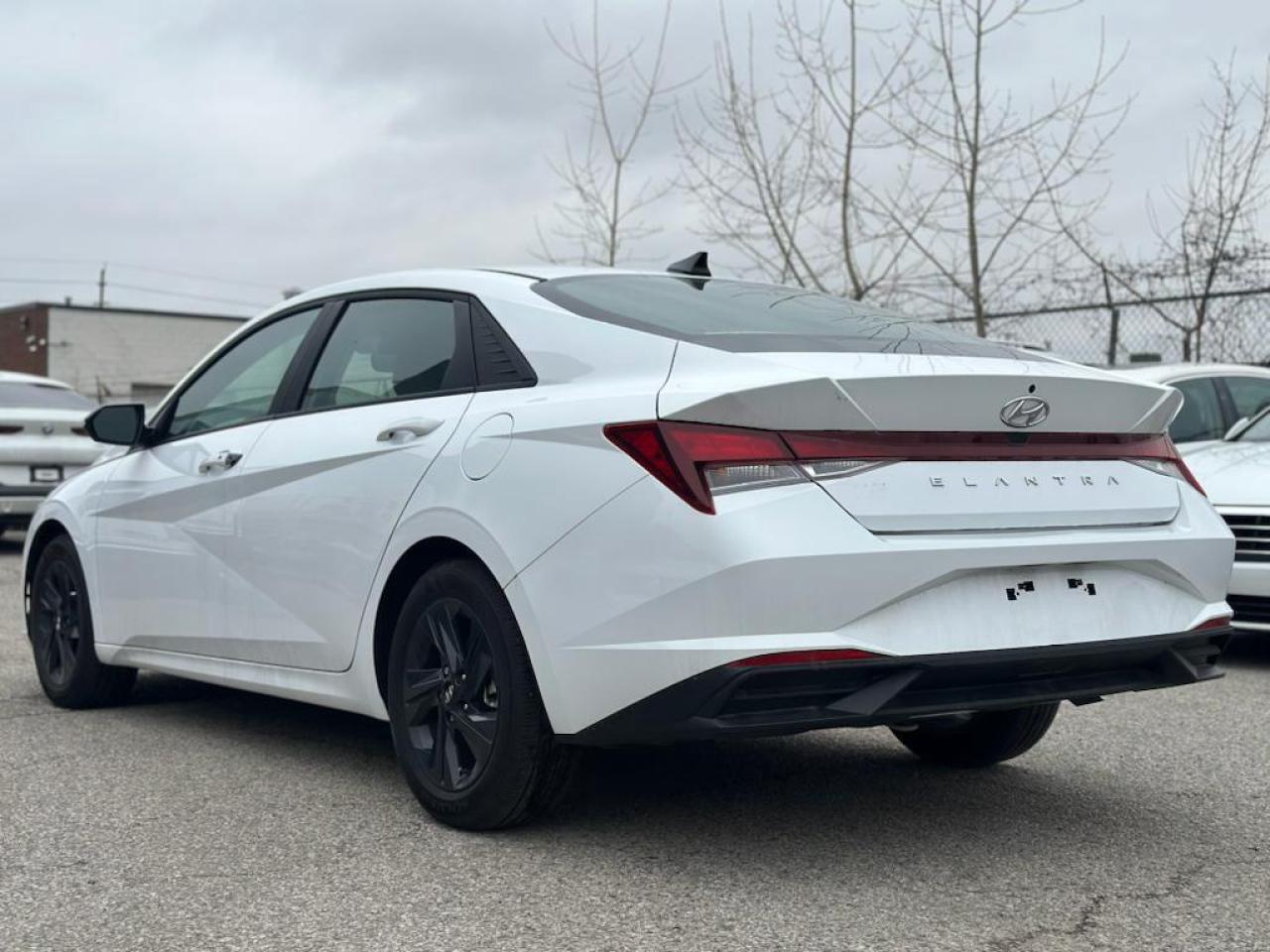 2022 Hyundai Elantra Preferred IVT, NAV, ALLOYS Photo