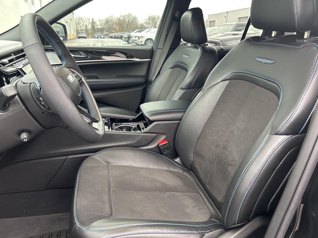 2023 Jeep Grand Cherokee 4xe Trailhawk 4XE Photo