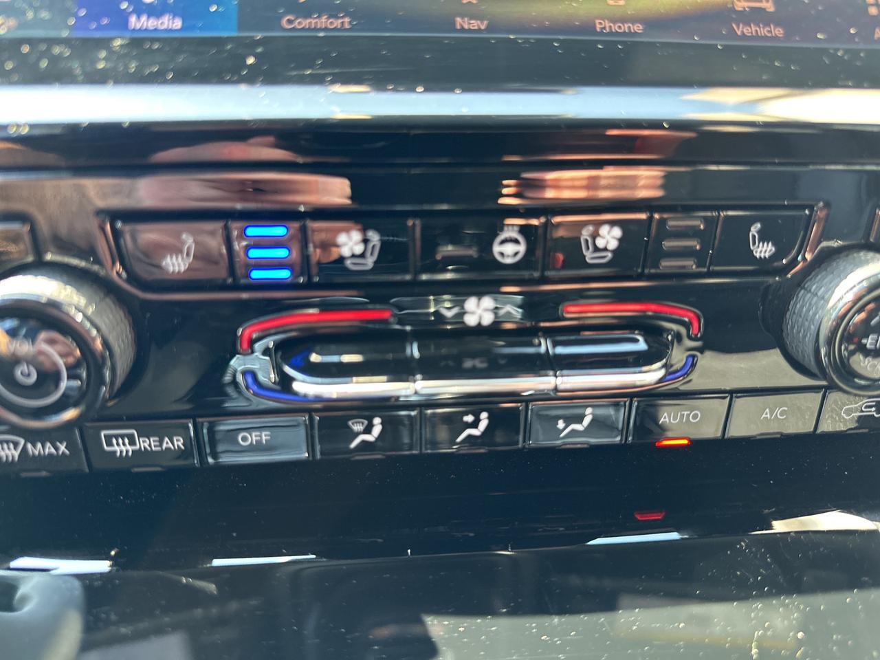 2023 Jeep Grand Cherokee 4xe Trailhawk 4XE Photo