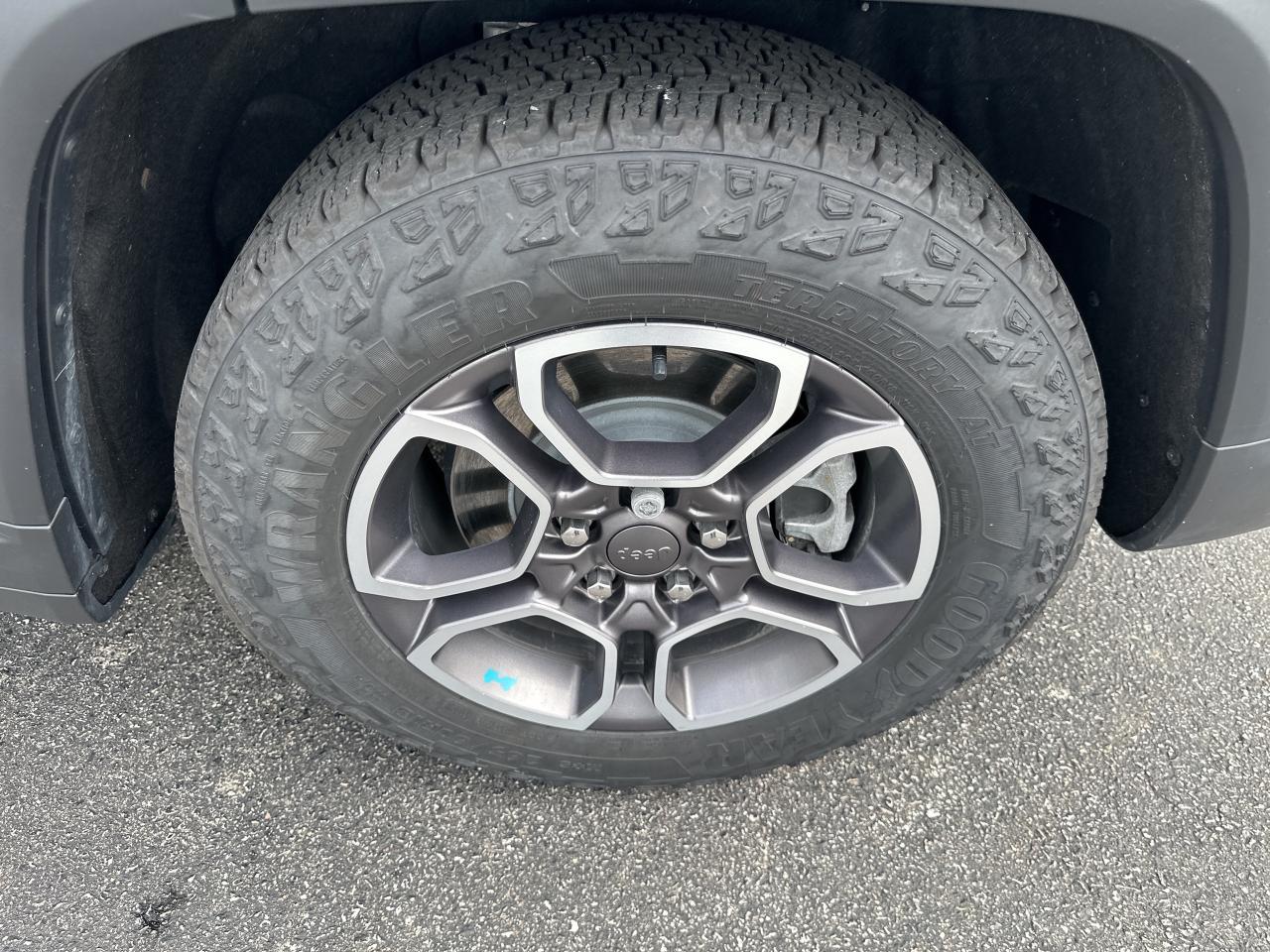 2023 Jeep Grand Cherokee 4xe Trailhawk 4XE Photo4