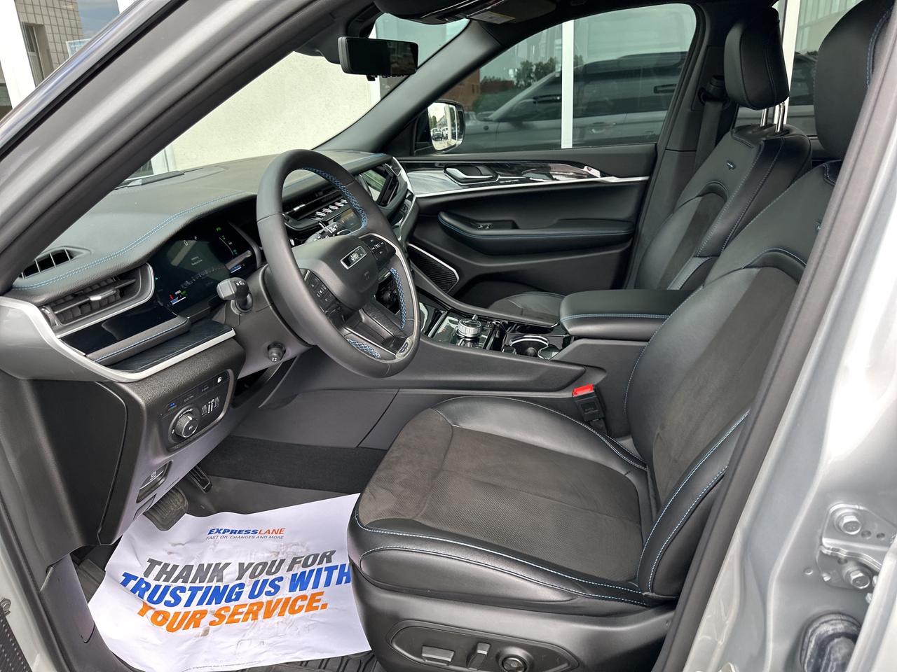 2023 Jeep Grand Cherokee 4xe Trailhawk 4XE Photo