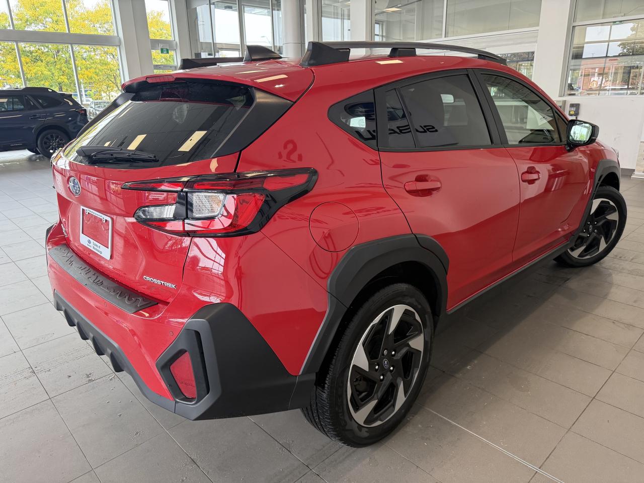 2024 Subaru Crosstrek LIMITED   1 OWNER   SUNROOF   NAVI   APPLE CARPLAY Photo4