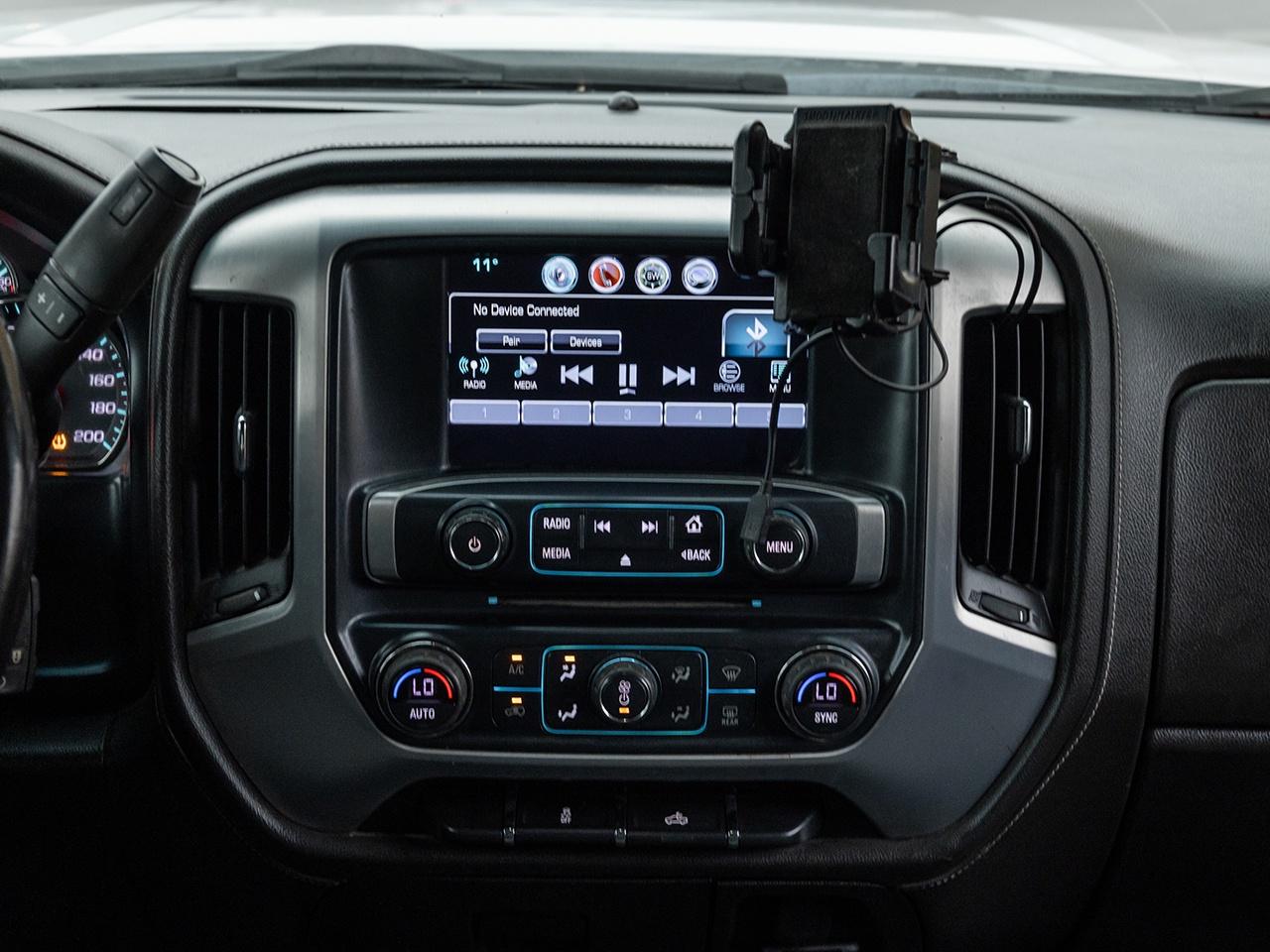 2018 GMC SIERRA 2500HD 4WD Crew Cab 153.7  SLE Photo