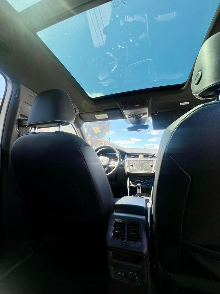 2022 Volkswagen Tiguan PANO ROOF, BACKUP CAM, HEATED SEATS, DRIVE ASSIST Photo