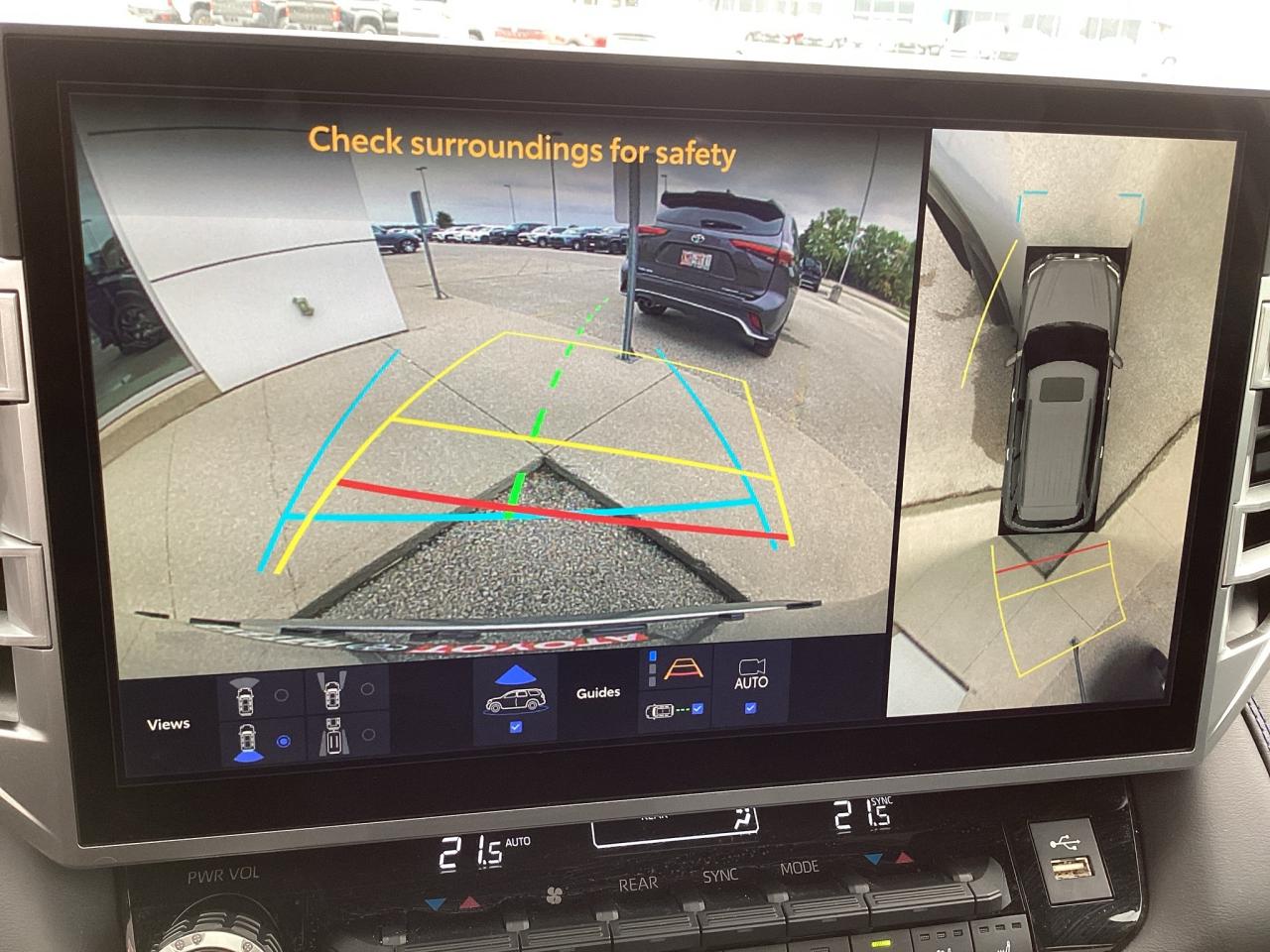 2025 Toyota Sequoia PLATINUM 4WD Photo