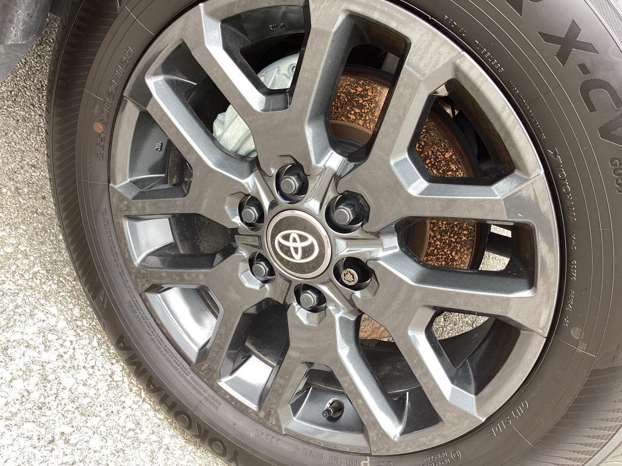 2025 Toyota Sequoia PLATINUM 4WD Photo