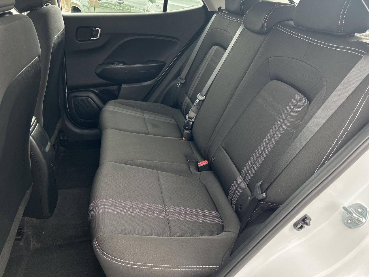 2023 Hyundai Venue Preferred *** CALL BELLEVILLE 613-961-8848 Photo