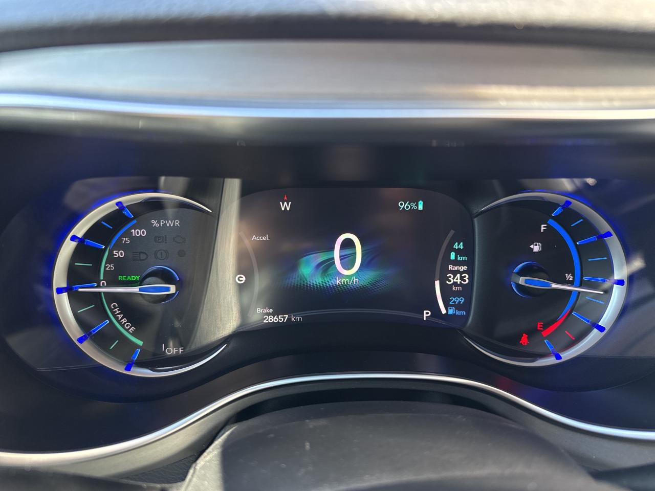 2024 Chrysler Pacifica Hybrid Premium S Appearance Photo