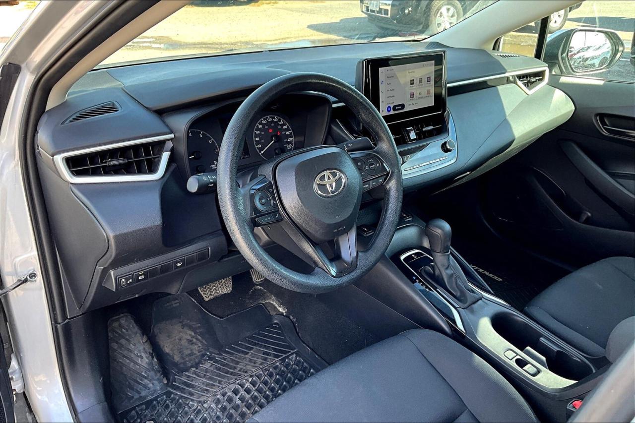 2024 Toyota Corolla LE   Heated Seats   Apple CarPlay/Android Auto Photo3