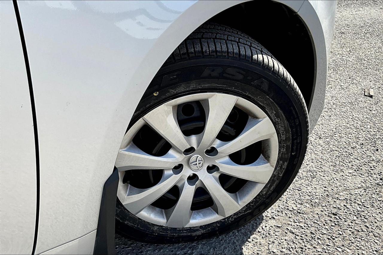 2024 Toyota Corolla LE   Heated Seats   Apple CarPlay/Android Auto Photo