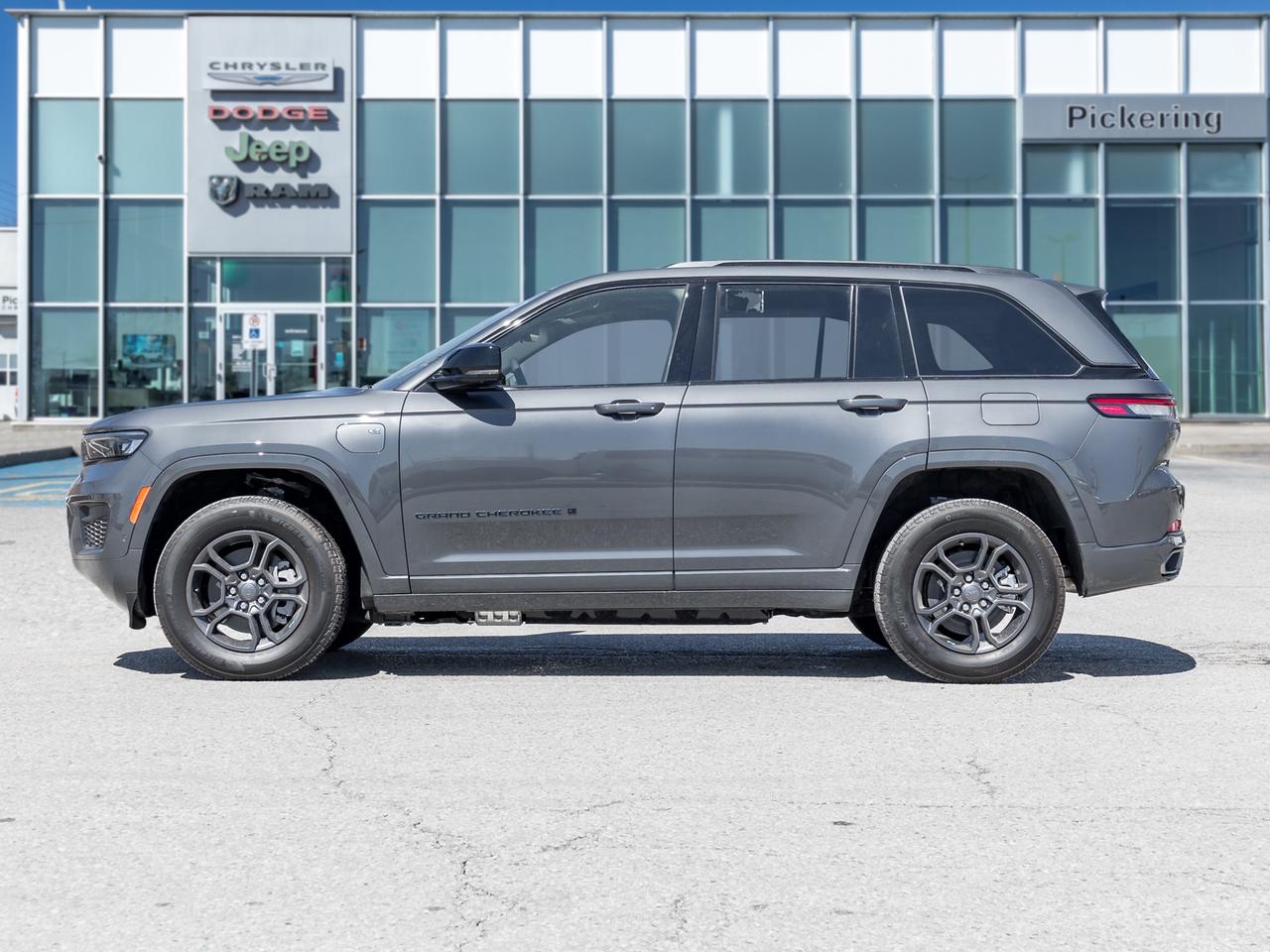 2025 Jeep Grand Cherokee 4xe Anniversary Edition 4x4   LOW KMS   PANO-ROOF Photo