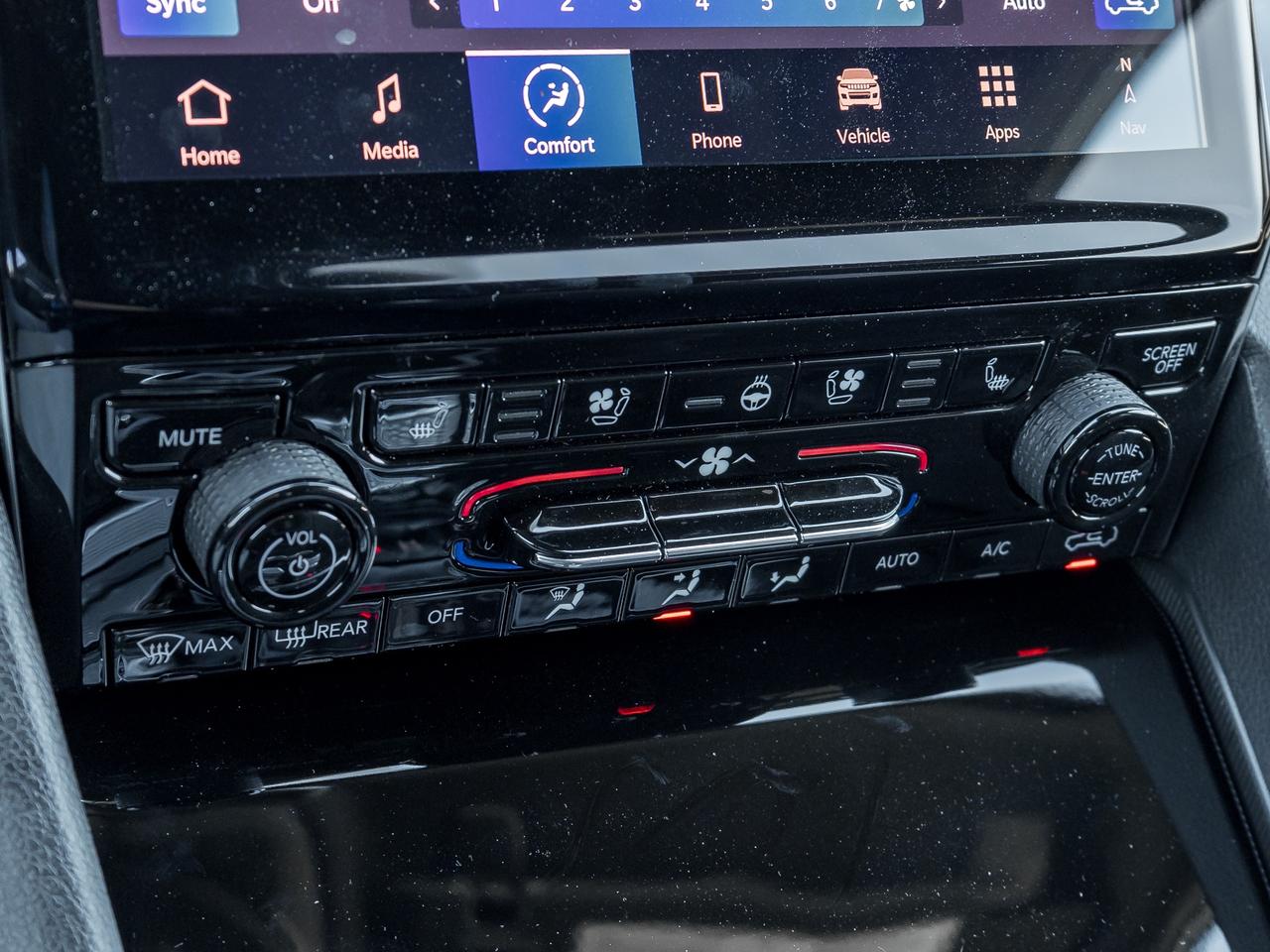 2025 Jeep Grand Cherokee 4xe Anniversary Edition 4x4   LOW KMS   PANO-ROOF Photo