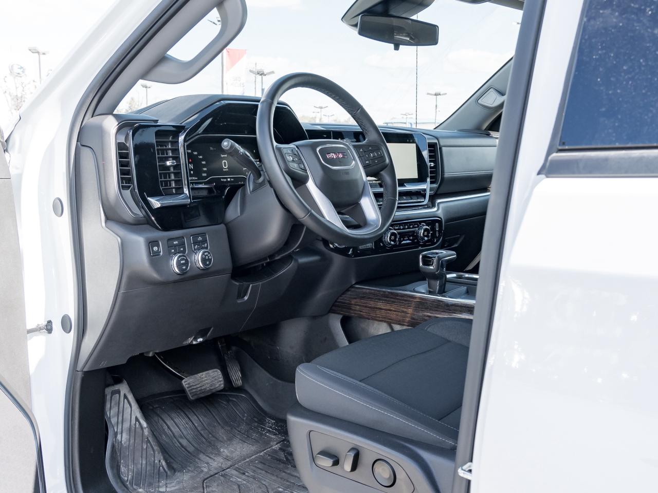2025 GMC Sierra 1500  Photo