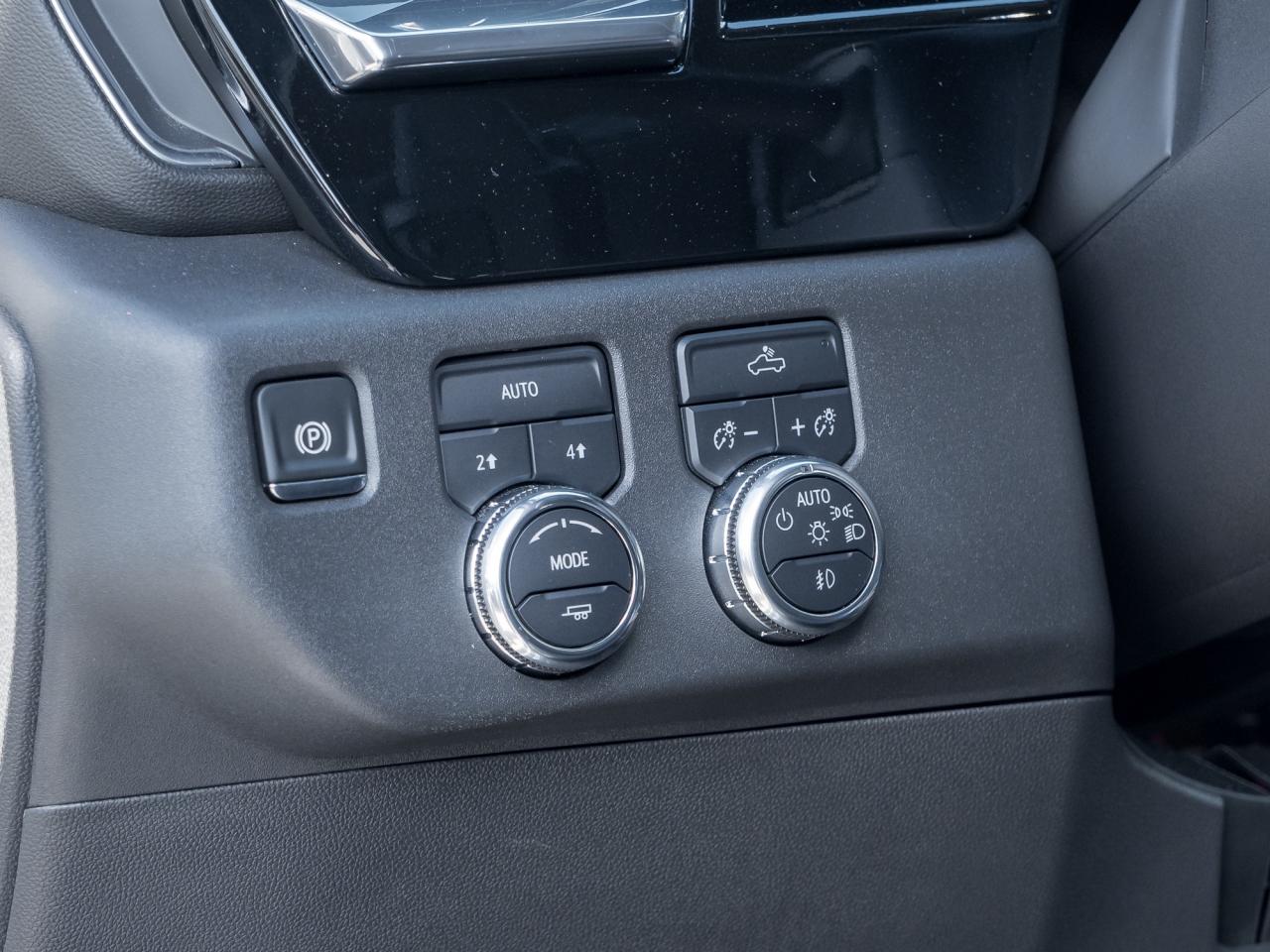 2025 GMC Sierra 1500 4WD Crew Cab 157  Elevation Photo