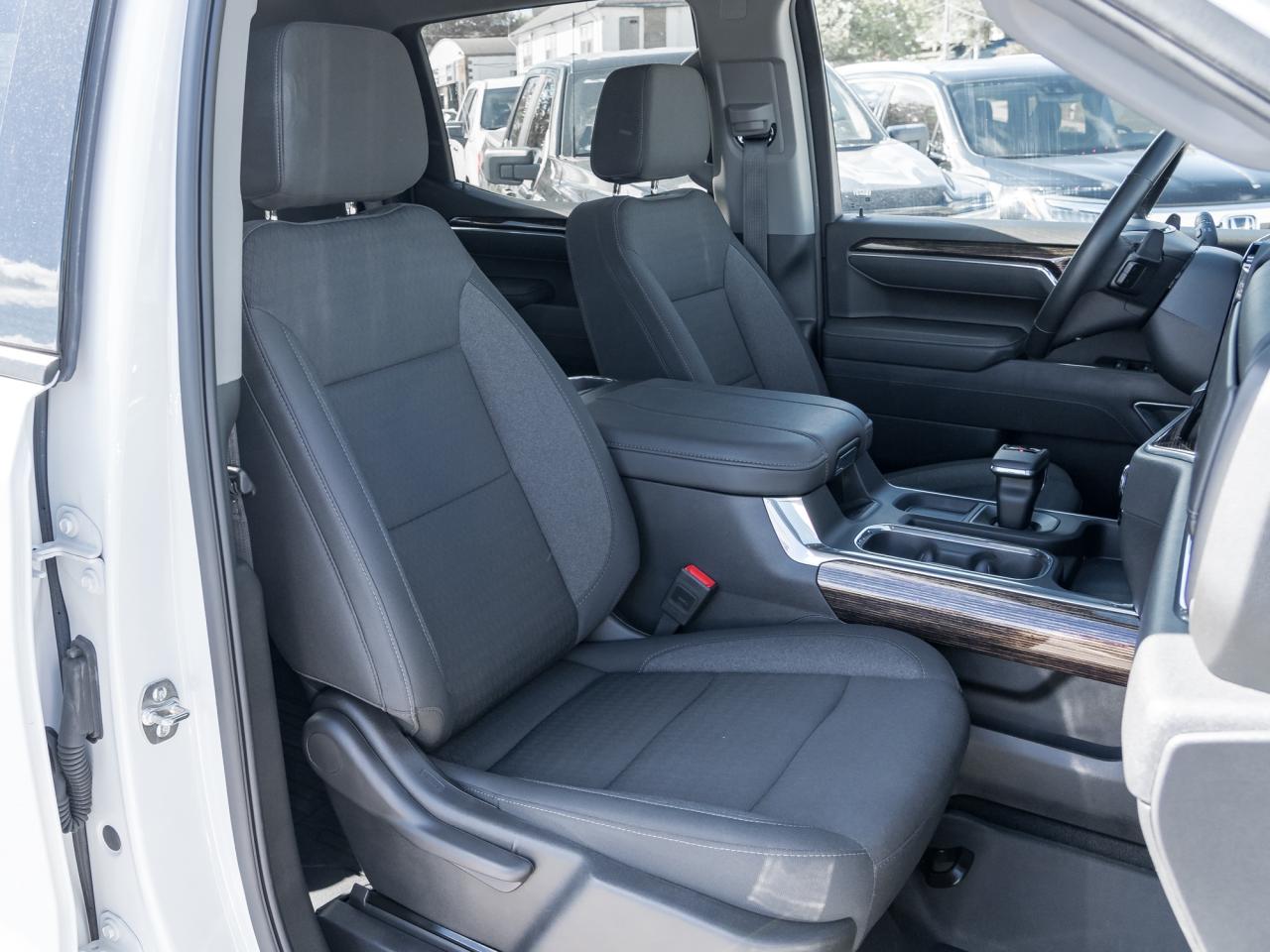 2025 GMC Sierra 1500 4WD Crew Cab 157  Elevation Photo