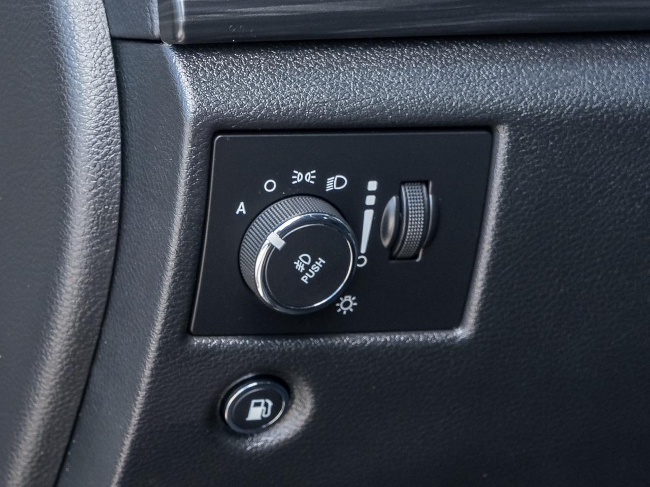 2020 Jeep Grand Cherokee Laredo 4x4   NAVI   ROOF Photo